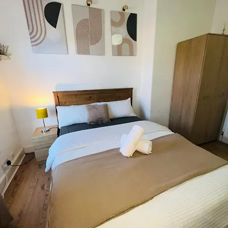 Adorable Double Quarto em Acomodações Particulares Middlesbrough